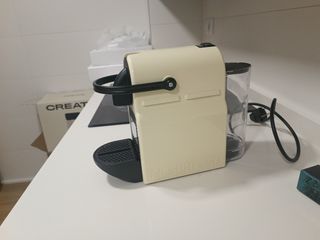 Cafetera Nespresso DēLonghi Inissia