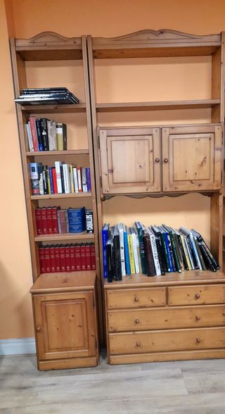 Mueble de salon o de habitacio de pino