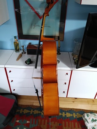 Cello europeo