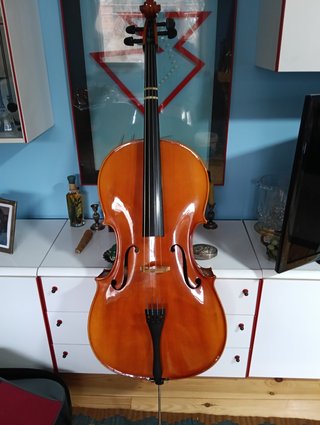 Cello europeo