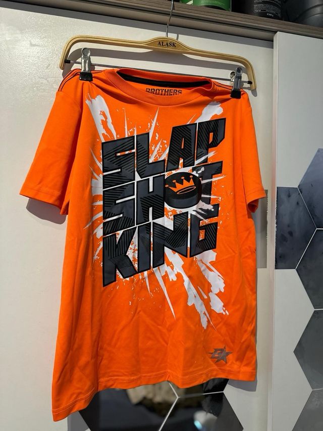 T-shirt a manica corta di buone marche originali