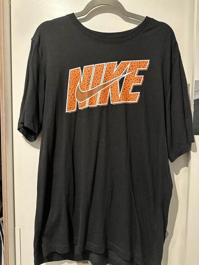 T-shirt a manica corta di buone marche originali