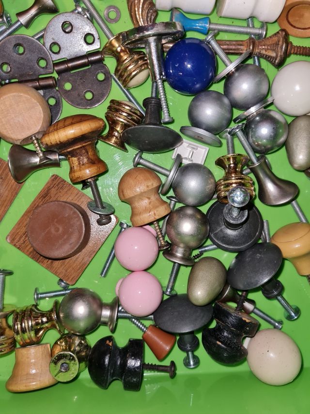 Manopole O maniglie per cassetti e ante