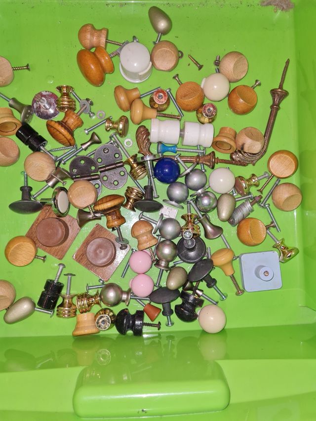 Manopole O maniglie per cassetti e ante