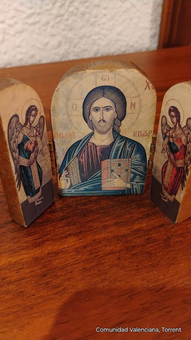 Capilla madera tallada