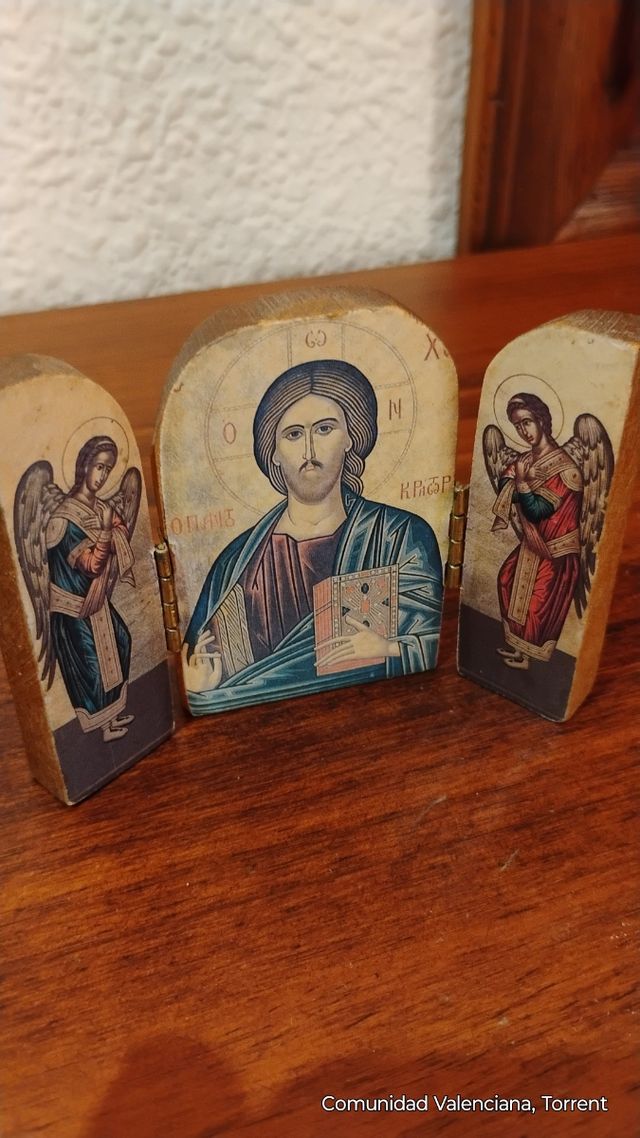 Capilla madera tallada