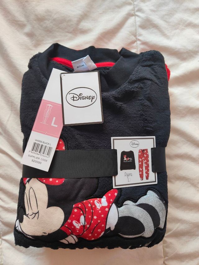 Pijama de invierno Minnie Mouse NUEVO