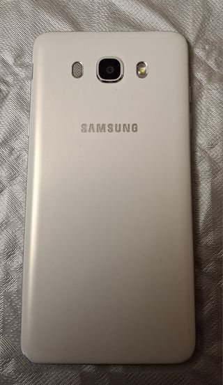Samsung J7