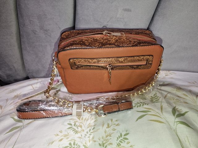 Bolso pequeño marron