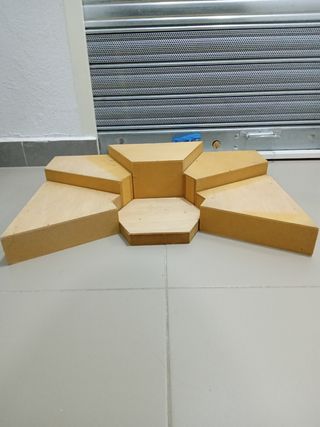 Plataformas expositoras madera