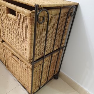 Mueble cajonera trenzado y forja