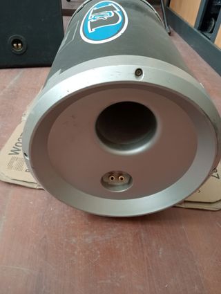 Su woofer coche