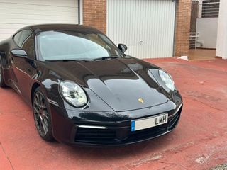 PORSCHE 911 Carrera