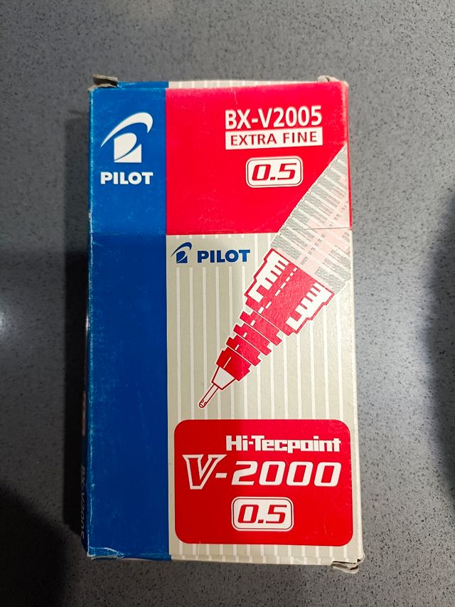 Caja de bolígrafos Pilot rojo