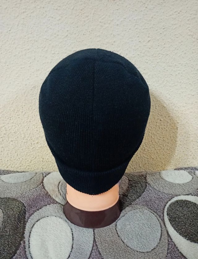 Gorro de punto negro George Town 