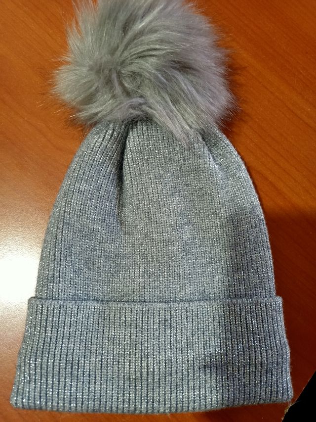 Cappello grigio donna