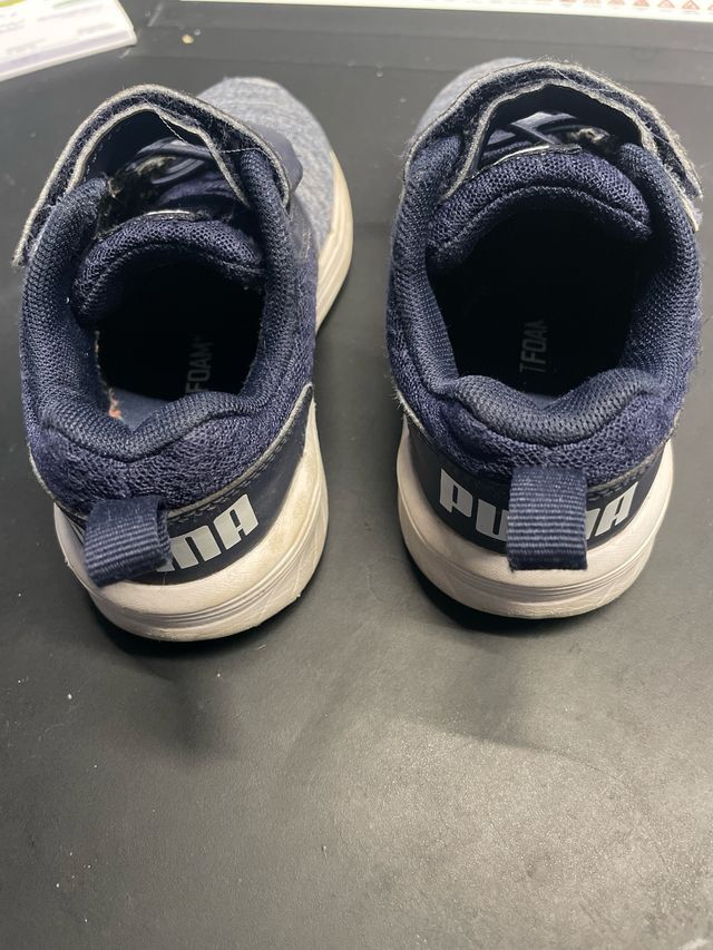 Scarpe puma da bambino taglia 29