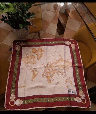 Foulard in seta Alviero Martini