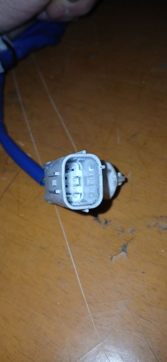 Columna dirección toyota auris