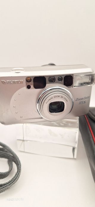 Camara analógica Fujifilm zoom date 115s