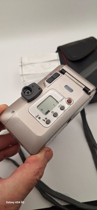 Camara analógica Fujifilm zoom date 115s