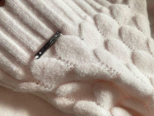 Maglione rosa dolcevita