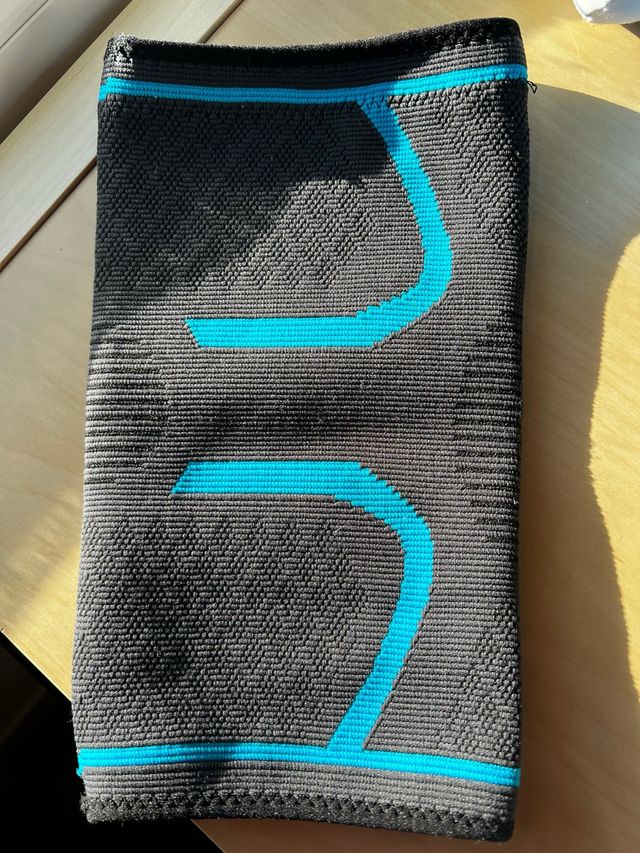 Rodillera nueva para lesiones y crossfit