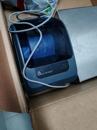 Bilancia professionale da banco ed etichettatrice