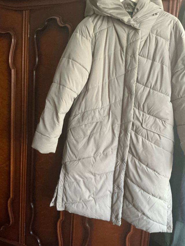 Abrigo largo talla L    chica