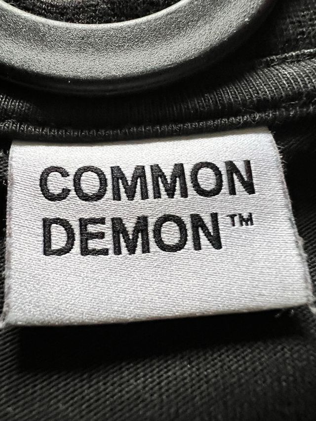 Camiseta Common Demon