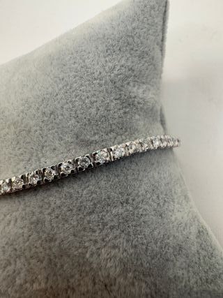 Pulsera riviere de oro de 18 kt con diamantes