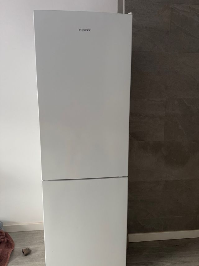 REFRIGERADOR JOCEL