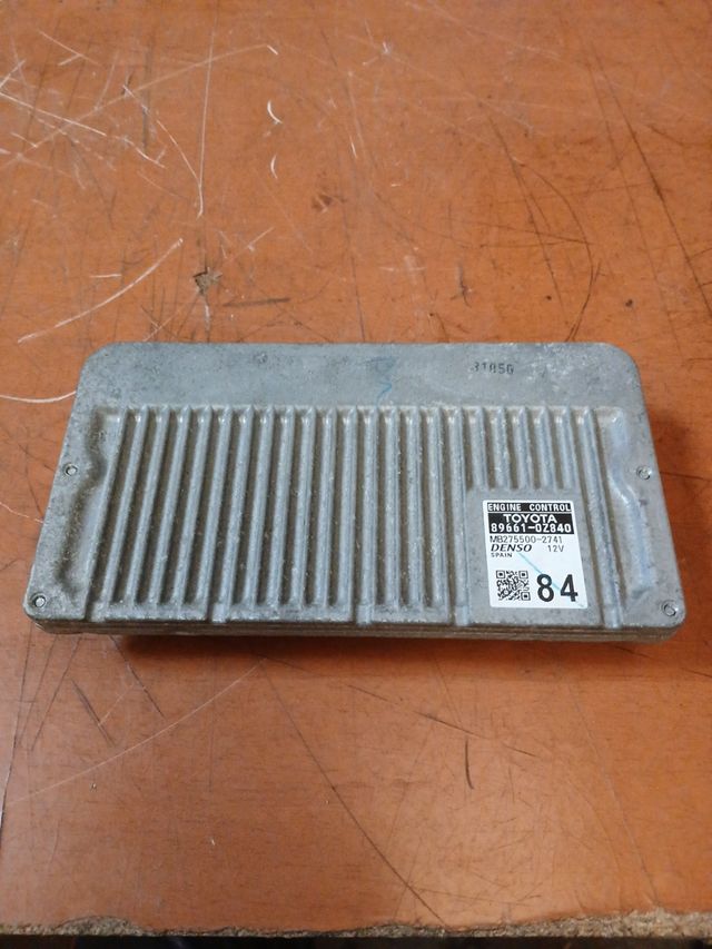 Centralita toyota auris