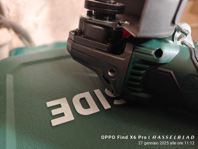 Smerigliatrice angolare nuova