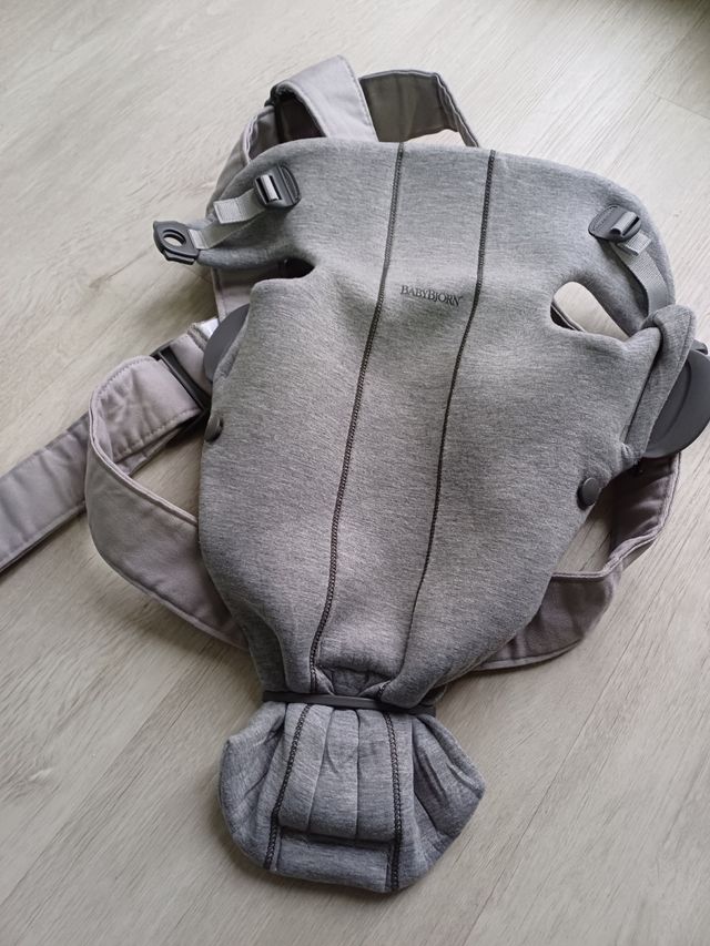 Porta-bebé babybjorn