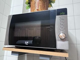 Microondas HJM