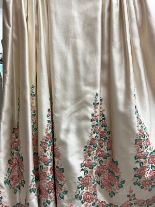 Vestido  fallera con mantelentas  