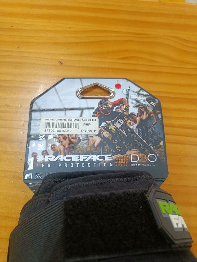 Rodilleras Raceface D30