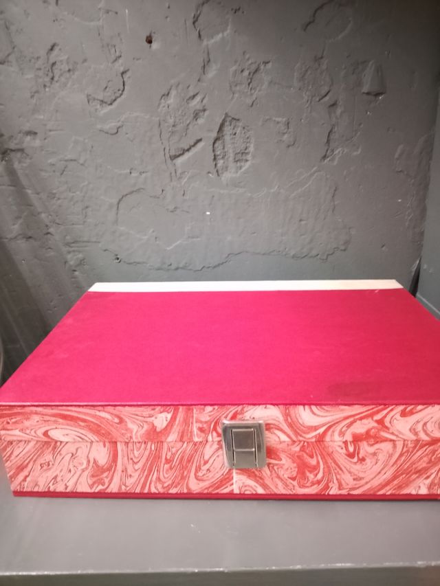 Caja archivador libro