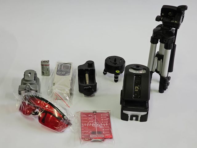 Tracciatore laser linee e punti UBEX XB 590 K