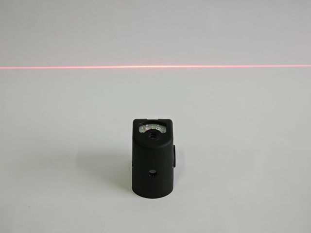 Tracciatore laser linee e punti UBEX XB 590 K