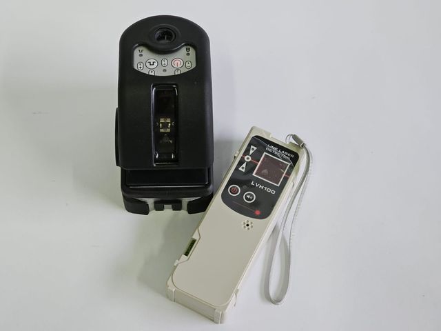 Tracciatore laser linee e punti UBEX XB 590 K