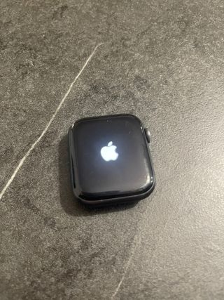 Apple watch serie 6 space gray aluminium case 44m