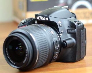 Nikon D3200 24.2MP Full HD 1080p (perfecto estado)