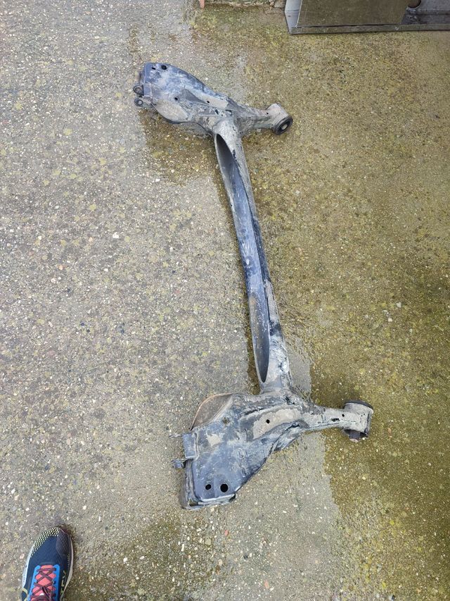 Puente trasero Opel corsa c