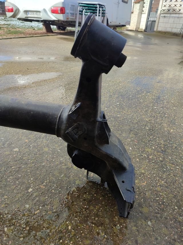 Puente trasero Opel corsa c