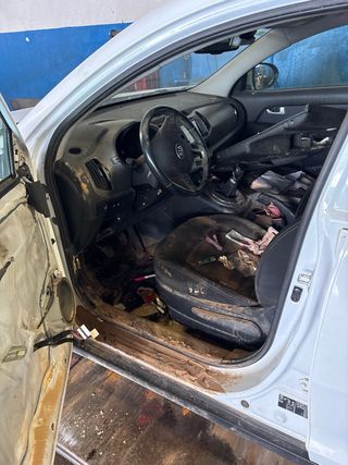 Despiece kia sportague  2015