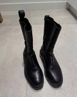 Botines de piel Uterqüe