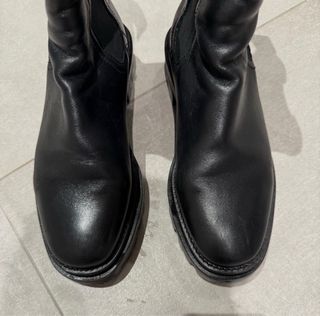 Botines de piel Uterqüe