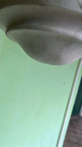 LÁMPARA TIPO ACEITERA EN METAL Y PIEDRA